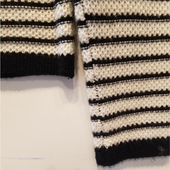 Forever 21 Black & White Acrylic Sweater Round Neck Button Down Long Sleeve Sz L - Picture 6 of 12